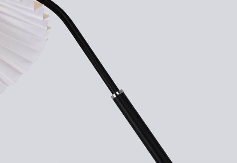 Lampada da terra con paralume plissettato in tessuto minimalista a 1 luce