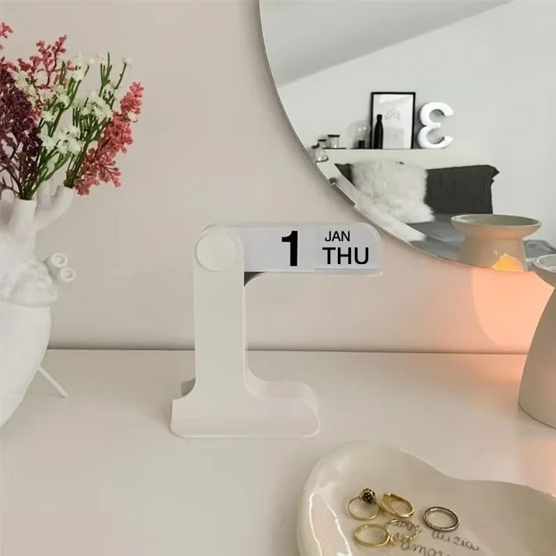 DateNest – Calendario da Scrivania Regolabile con Base Compatta per Casa e Ufficio