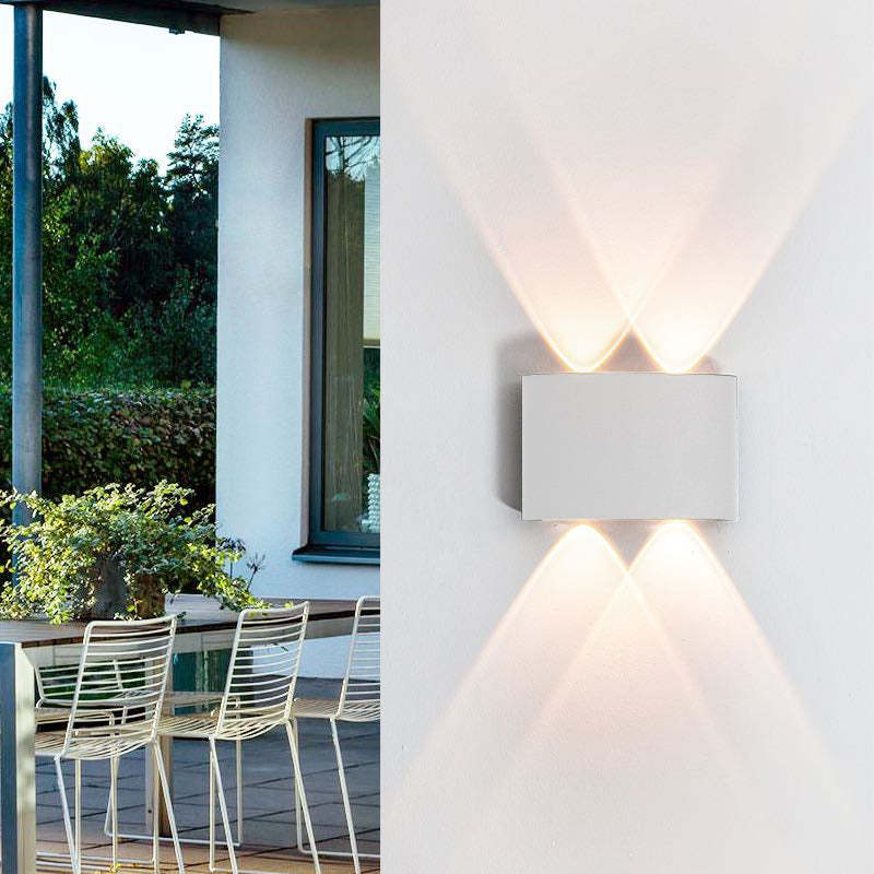 Lampada da parete esterna rettangolare moderna in metallo Tronix, Nero/Bianco, effetto onda d'acqua