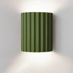 Lampada da parete a sconce con cilindro mezzo striato in resina Macaron 1 luce