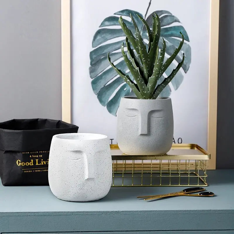 Vaso per Piante con Volto Sculptato Amra