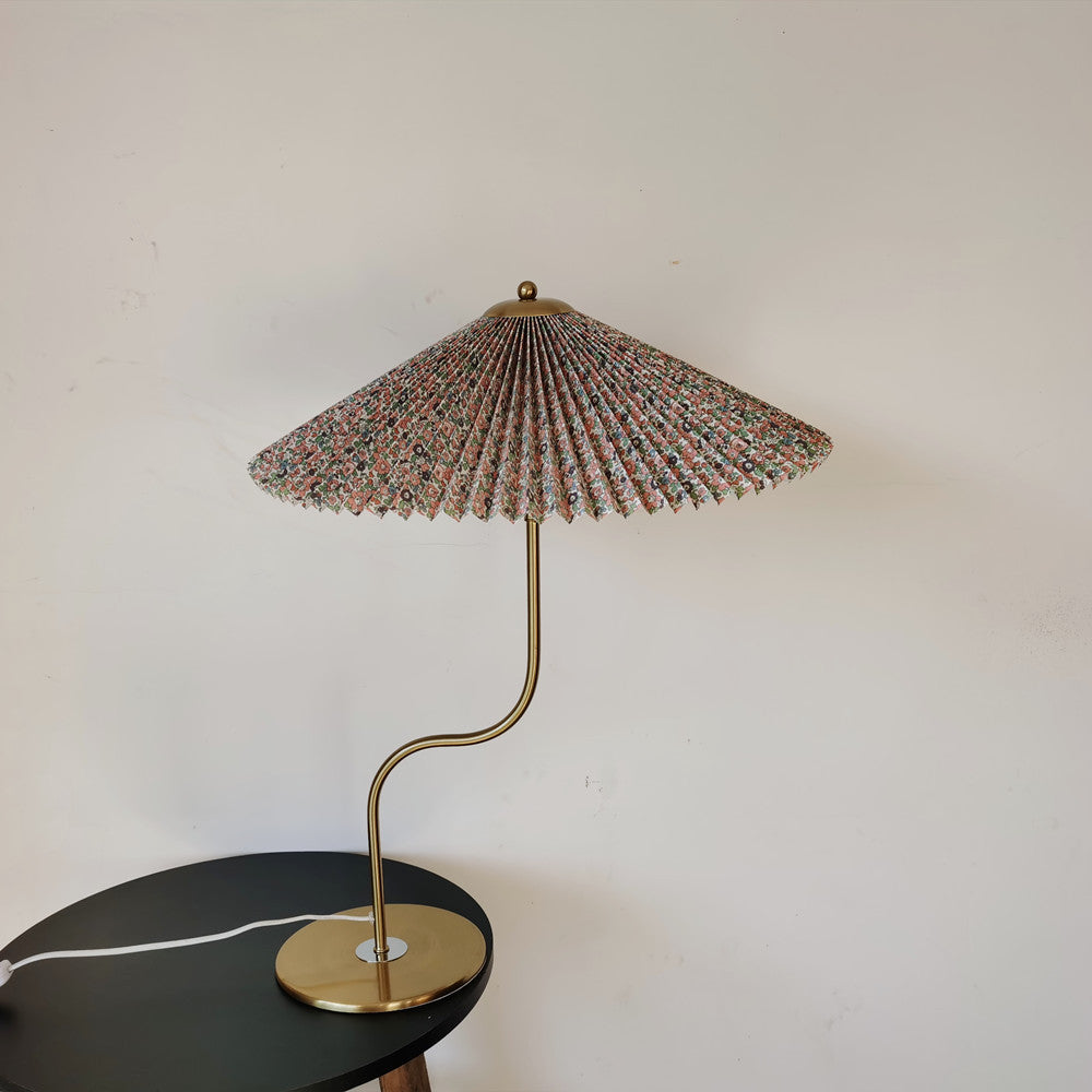 Lampada da Tavolo Decorativa a Forma di Ombrello Pieghettato Retro con 1 Luce
