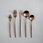 Posate minimaliste in acciaio inossidabile – Eleganza nel design semplice