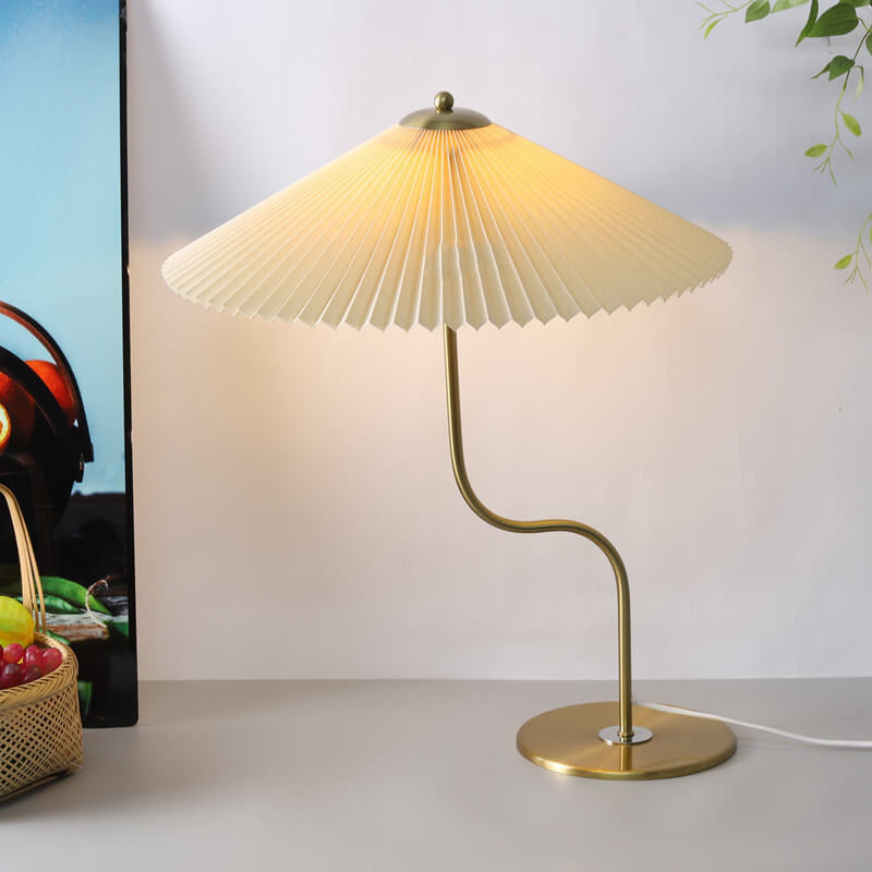 Lampada da Tavolo Decorativa a Forma di Ombrello Pieghettato Retro con 1 Luce