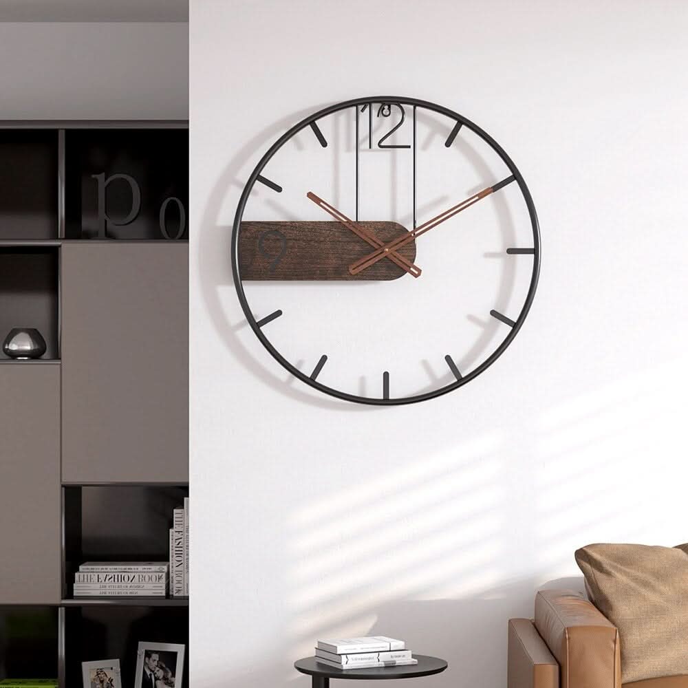 Orologio Horium Grande Rotondo in Metallo per Interni Moderni con un Tocco Elegante