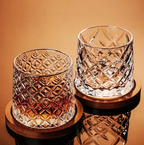 WhiskeySpin - Bicchiere di whisky premium con base rotante intricata per un'esperienza unica