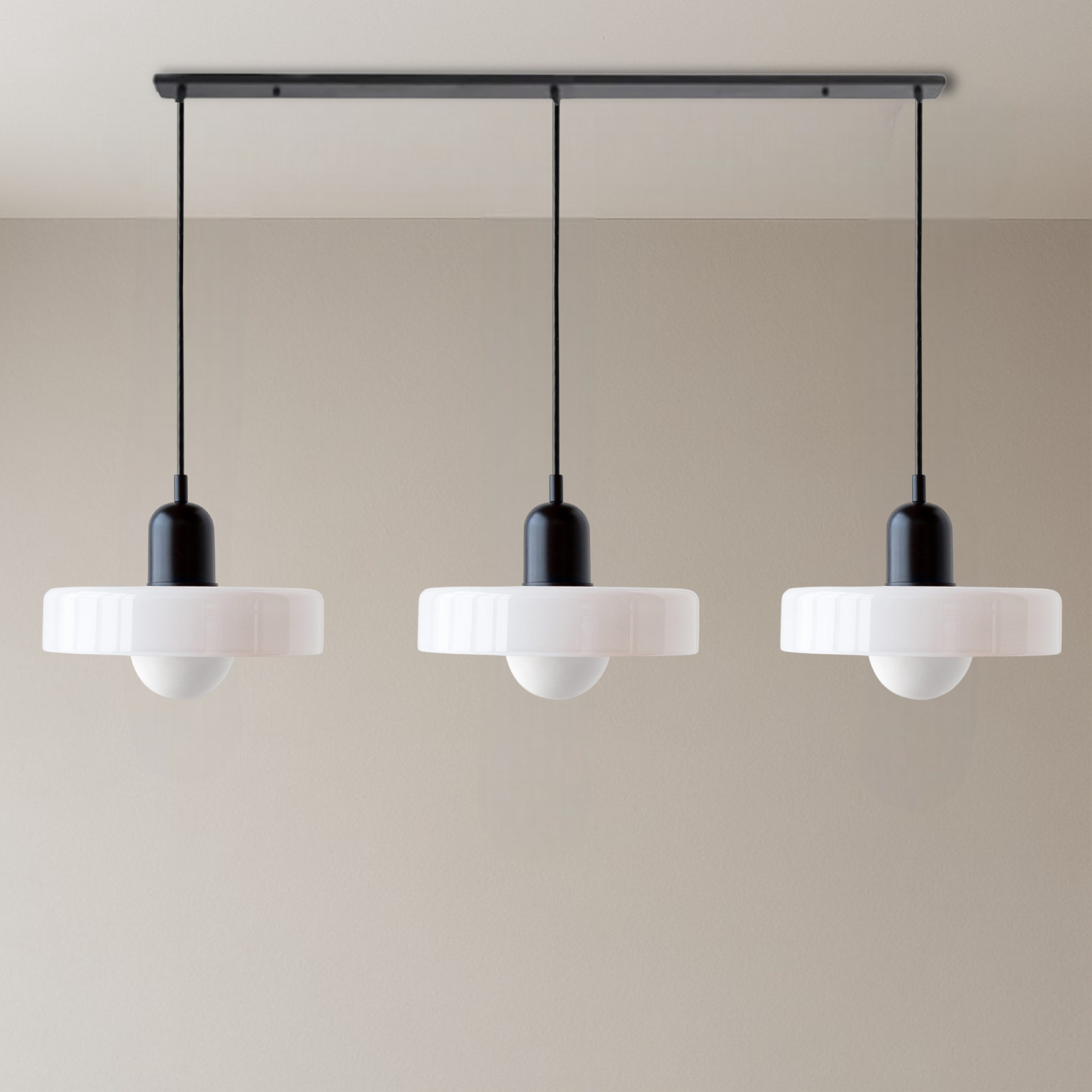 Lampada a sospensione Bauhaus a tre vetri