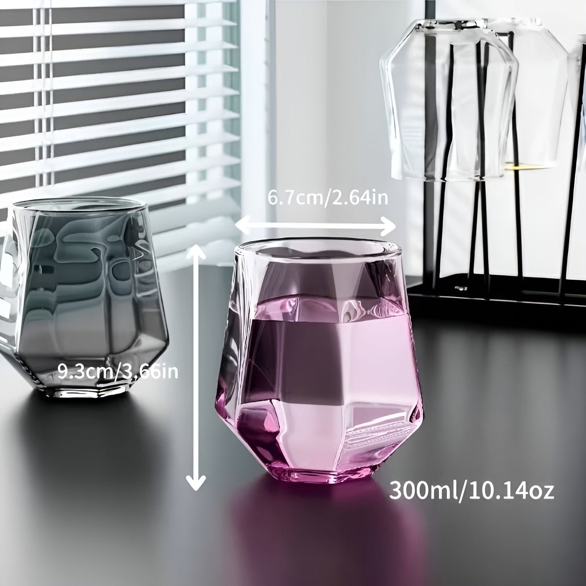Set di bicchieri da whisky geometrici a 4 pezzi, Colorato – 300 ML Bicchieri per Whisky, Cocktail & Distillati | Eleganti bicchieri Tumbler per Bar, Feste & Idee regalo