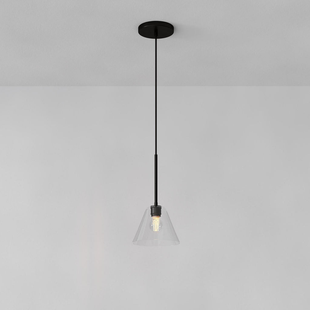 Lampada a sospensione a cono in vetro trasparente per cucina