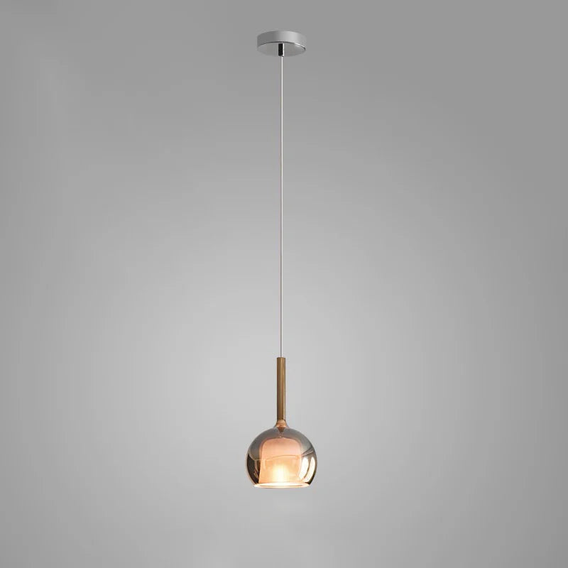 Lampada a sospensione in vetro sferico minimalista