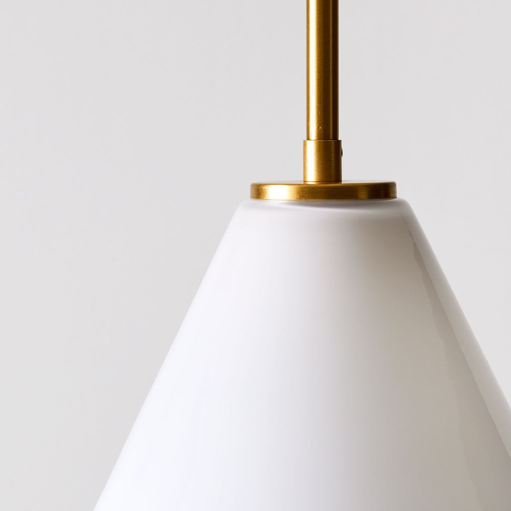 Lampada a sospensione a cono in vetro trasparente per cucina