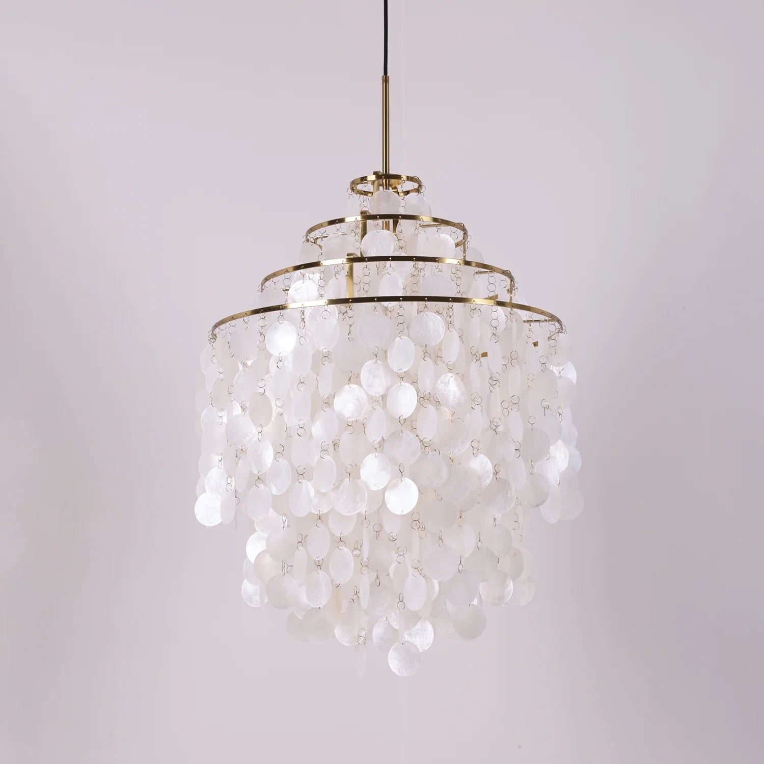 Lampadario Moderno a Forma di Conchiglia