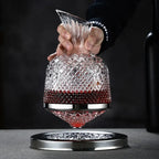 Crystaluxe - Decanter per vino rotante a 360° con design elegante