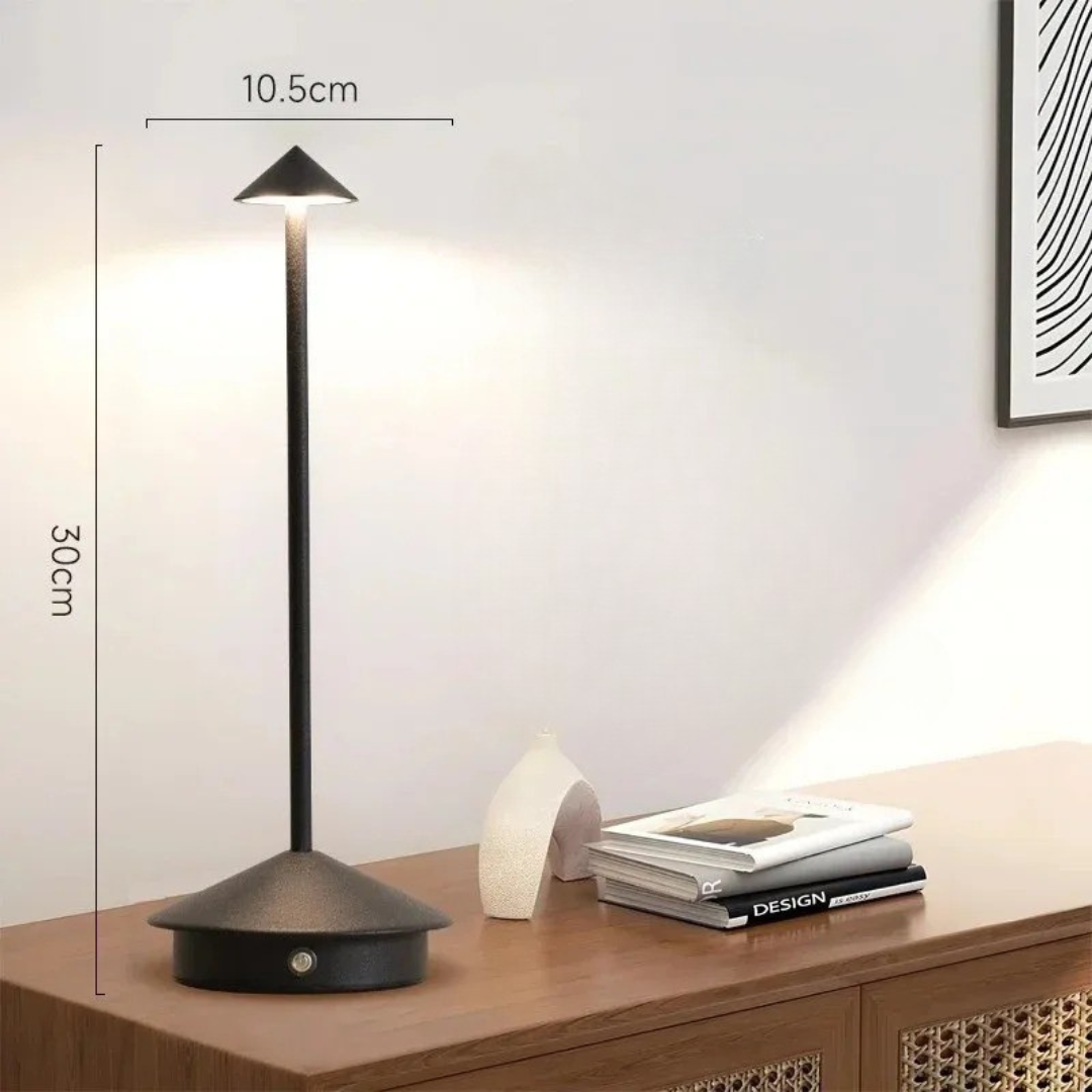 Lampada da Tavolo Ricaricabile LED a Cono in Alluminio Moderno 1 Luce