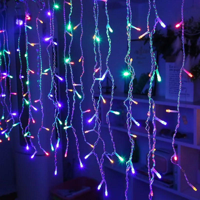Illuminazione Natalizia a Goccia di Ghiaccio LED – Stringa di Luci Atmosferiche
