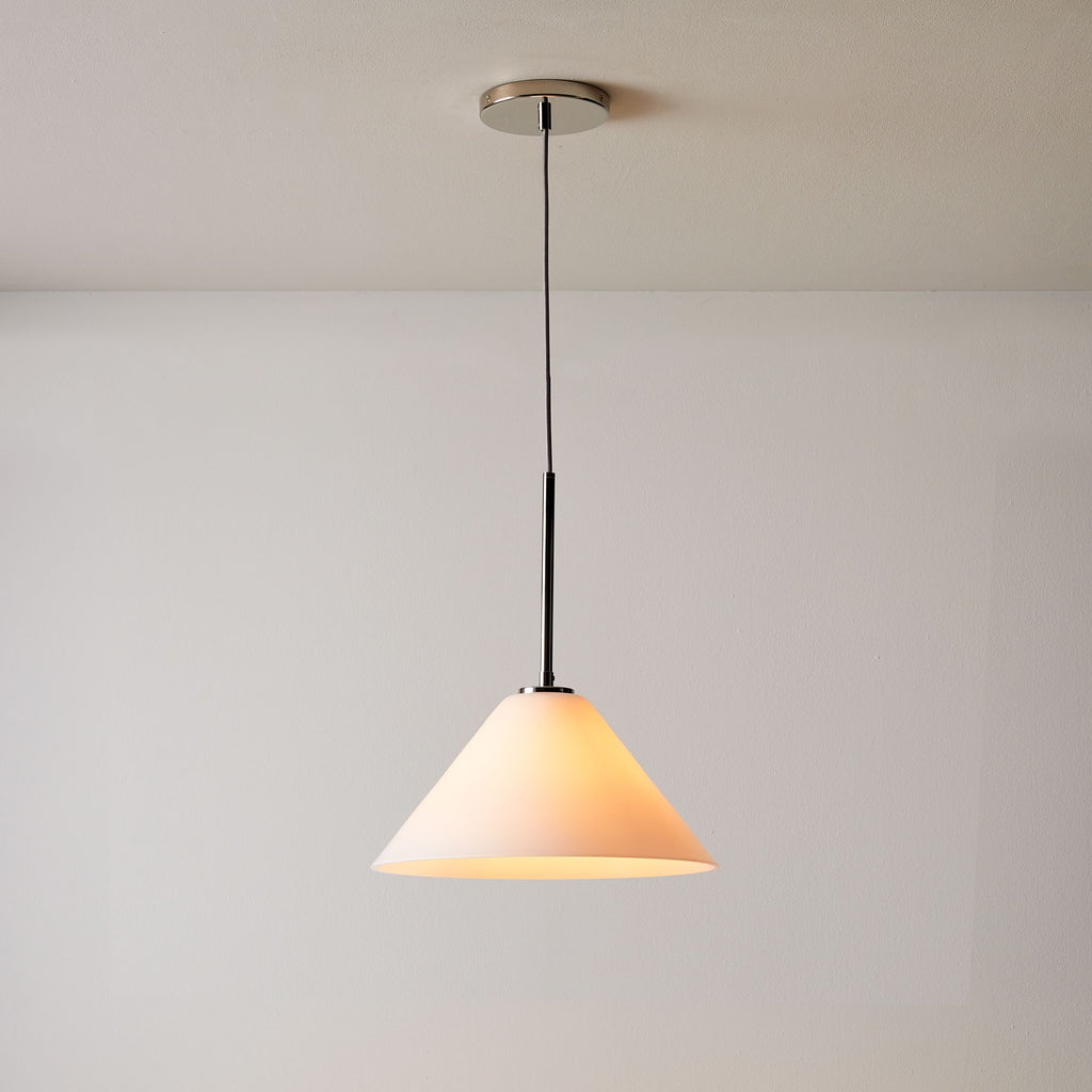 Lampada a sospensione a cono in vetro trasparente per cucina