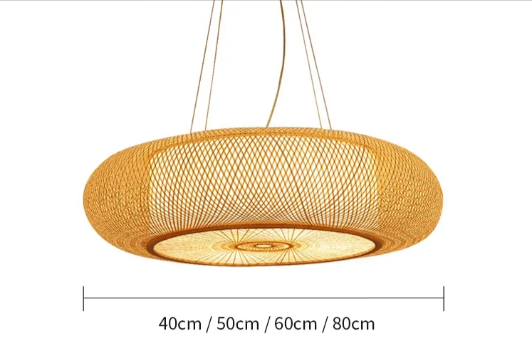 BambuLoom Grace: Lampada a Sospensione in Rattan e Bambù Fatta a Mano