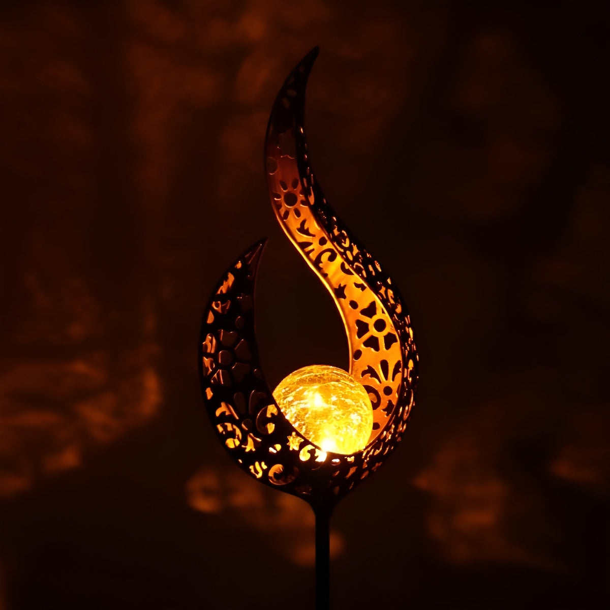 Lampada da giardino solare in metallo – Luce LED calda | Decorativa per terrazza e giardino