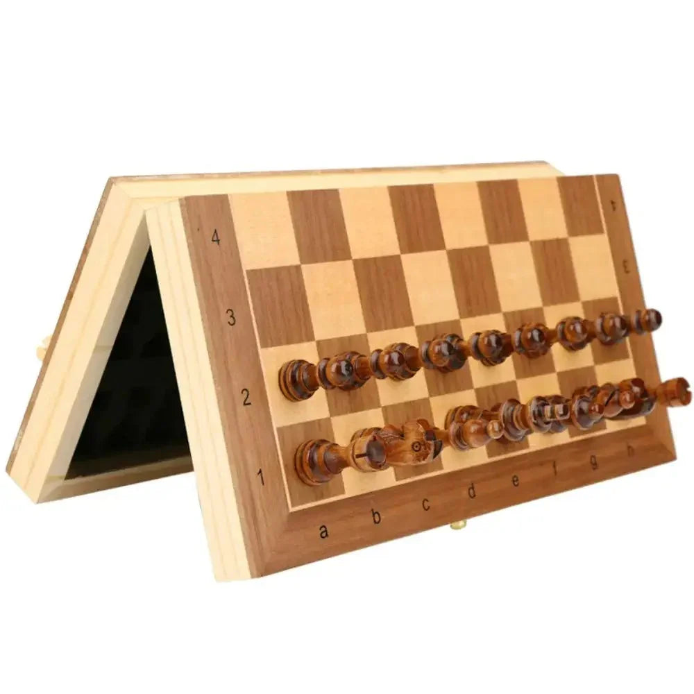 Set di Scacchi Pieghevole in Legno