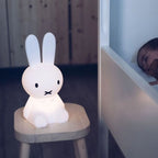 Figura decorativa di coniglio | Design iconico delle figure