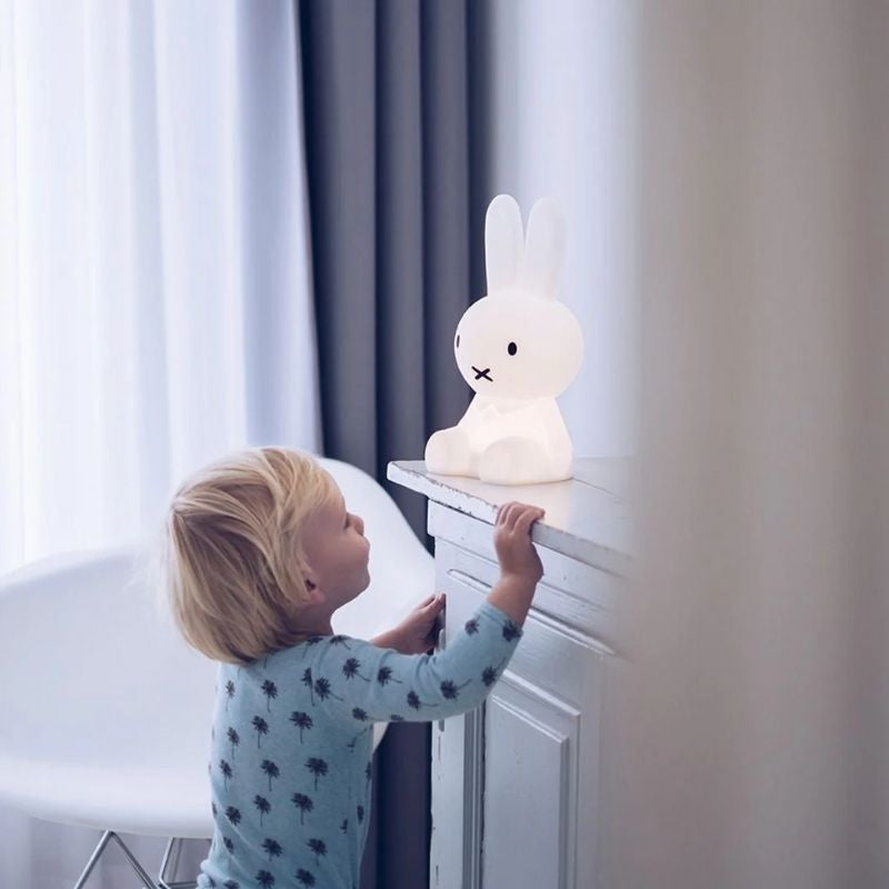 Figura decorativa di coniglio | Design iconico delle figure