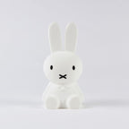 Figura decorativa di coniglio | Design iconico delle figure