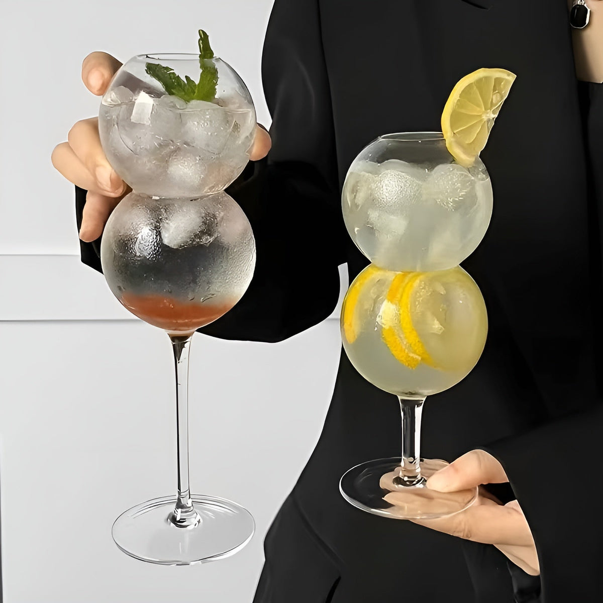 Set di 2 Bicchieri in Vetro a Forma di Sfera – Eleganti e Decorativi | Perfetti per la Casa e Occasioni Speciali