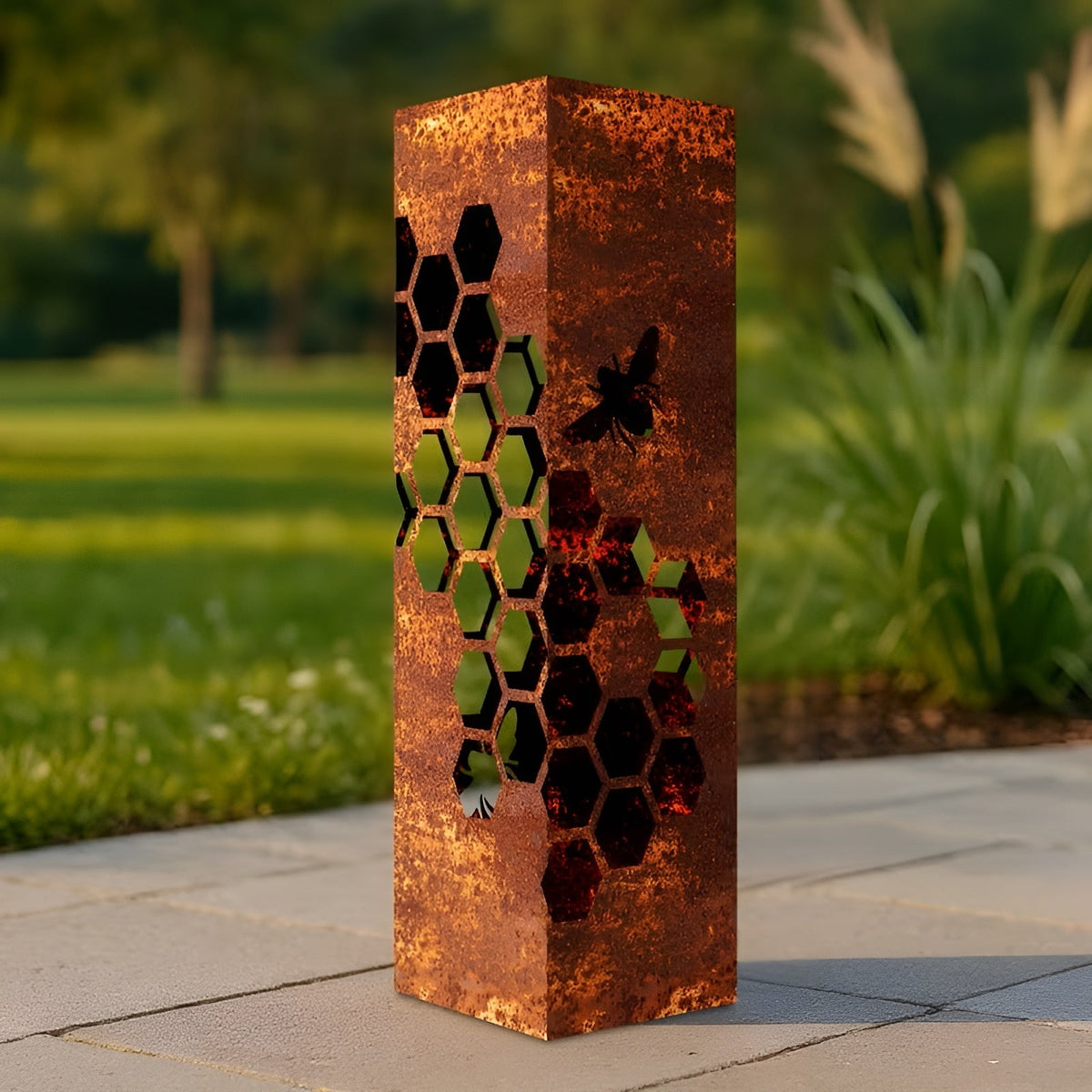 Lanterna da Giardino 3D con Design a Nido d'Api – Lampada Decorativa in Metallo in Stile Ruggine | Perfetta per Giardini, Terrazze e Aiuole