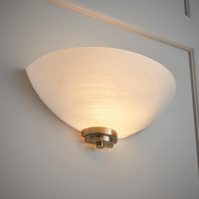 Applique da Corridoio in Ottone Antico Endon Welles