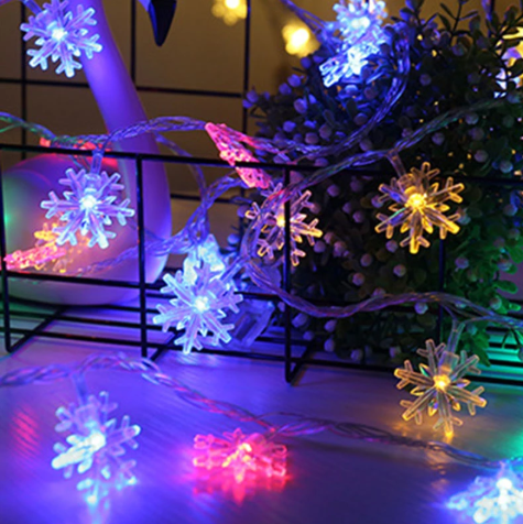 Illuminazione Natalizia a LED con Fiocchi di Neve – Luce Calda o Colorata per Interni ed Esterni