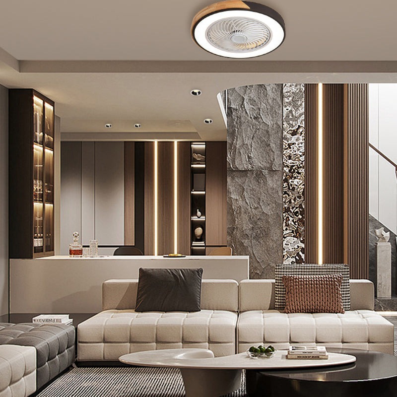Ventilatori da soffitto in legno contemporanei con luci LED
