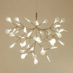 Lampadario in Acrilico a Petali di Rosa Modish