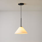 Lampada a sospensione a cono in vetro trasparente per cucina