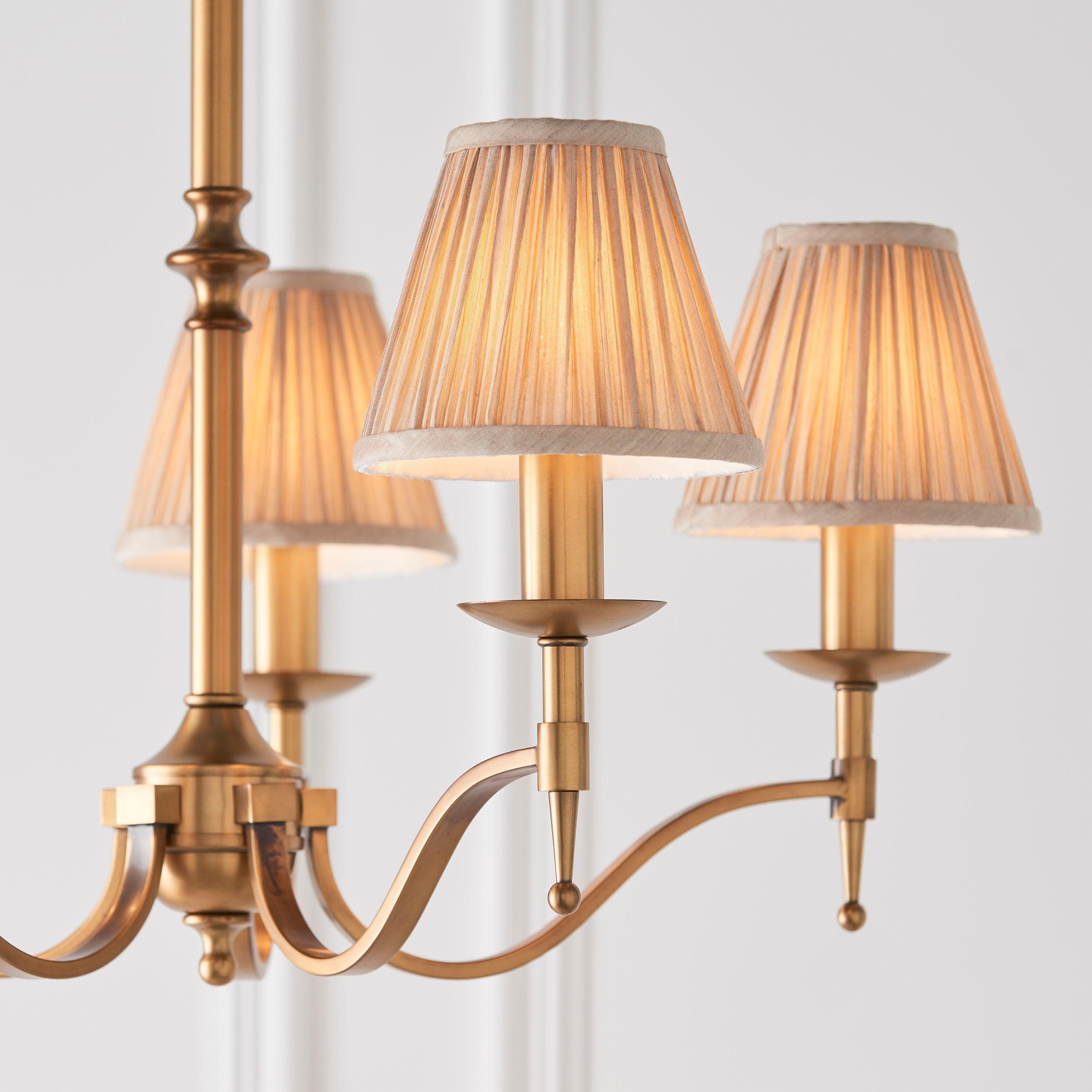 Lampadario Stanford 5 Luci in Ottone Antico - Paralumi Beige