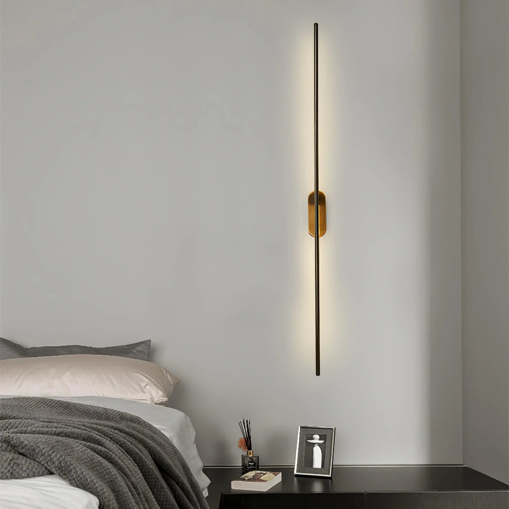 Lampada da Parete Lineare Metallica Regolabile