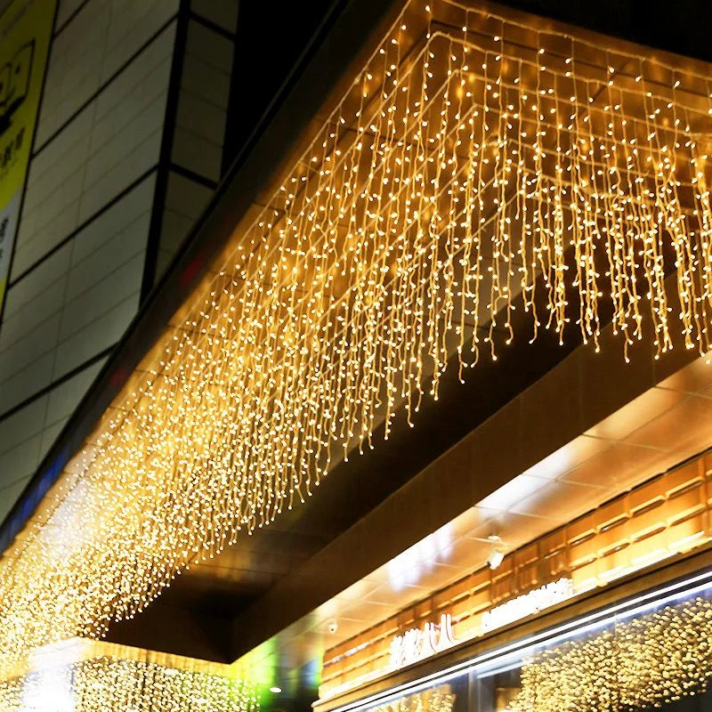 Illuminazione Natalizia a Goccia di Ghiaccio LED – Stringa di Luci Atmosferiche