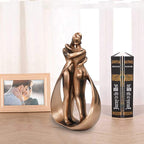 UnityEmbrace - Statua artigianale che simboleggia l'amore eterno