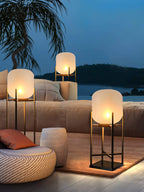 Lampada da Terra Solare per Esterni – Illuminazione Sostenibile per Giardini e Terrazzi