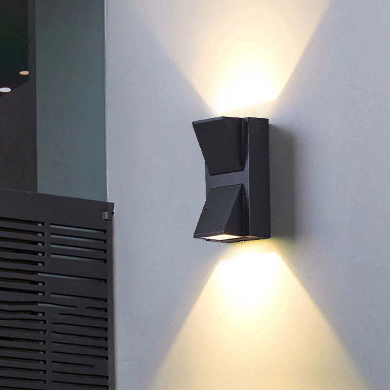 Lampada da Parete Esterno a LED Vexto Nera Moderna