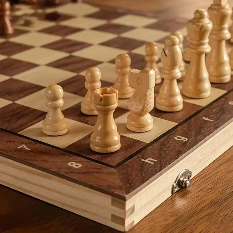 Set di Scacchi Pieghevole in Legno