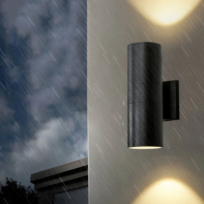 Lampada da Parete Esterno a Doppia Testa in Metallo Minimalista Kren, Nera