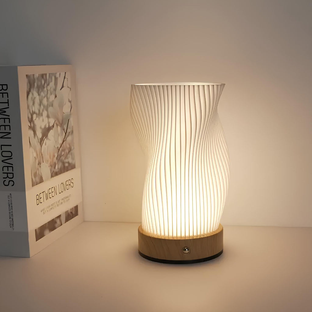 Chicwave - Lampada USB dimmerabile per spazi abitativi moderni
