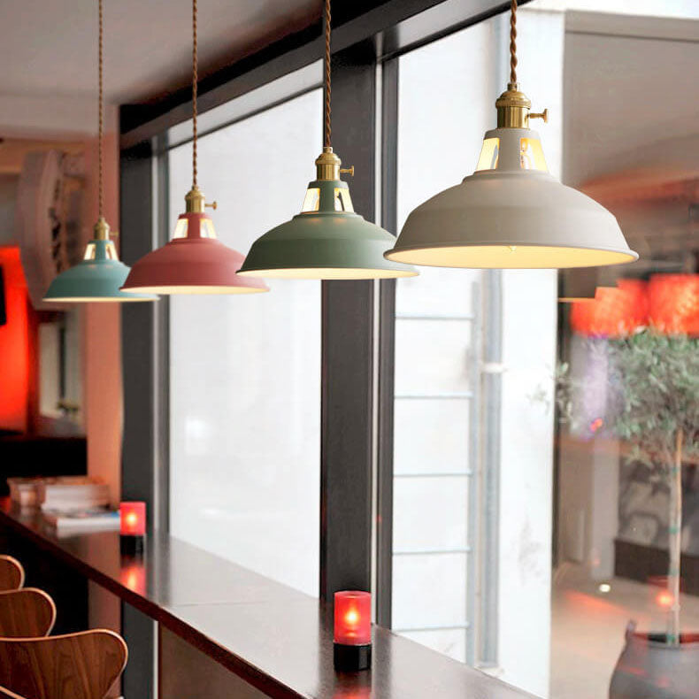 Lampada a sospensione industriale a 1 luce con paralume colorato