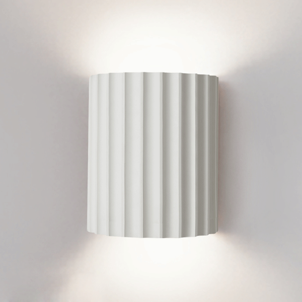 Moderna Applique Mezza Rossa in Resina per il Soggiorno