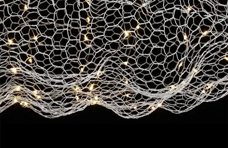 Lampada a sospensione Nuvola in Rete di Ferro Design Danese