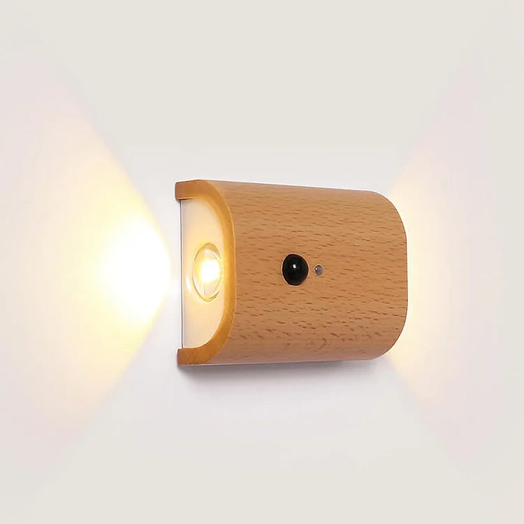 LumaSense - Lampada da parete in legno magnetica con sensore di movimento