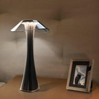 Lampada da Tavolo Gior - Ricaricabile Lampada da Notte in Cristallo Italiano con Smart Touch