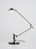 Lampada da scrivania nera regolabile