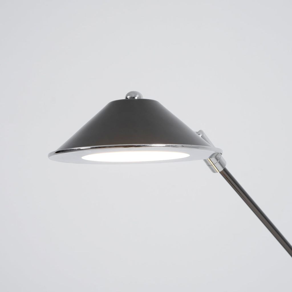 Lampada da scrivania nera regolabile