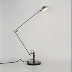 Lampada da scrivania nera regolabile